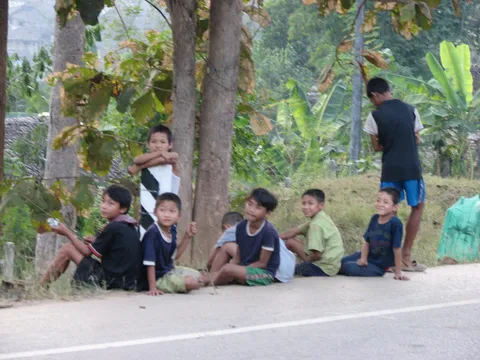 réfugiés on the Burma frontier