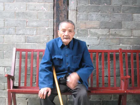curious retired Hakka Chinese